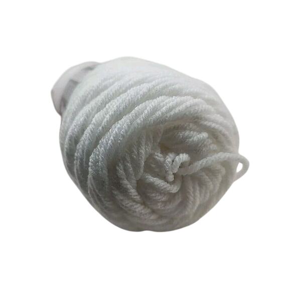 Red Heart Super Saver Worsted Yarn White 4 ply Medium 100% Acrylic - Picture 6 of 7